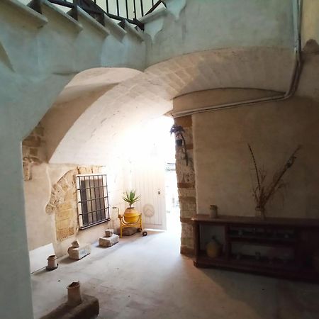 Palazzo Saraceno Apartments-Antico Rifugio Tarente Extérieur photo