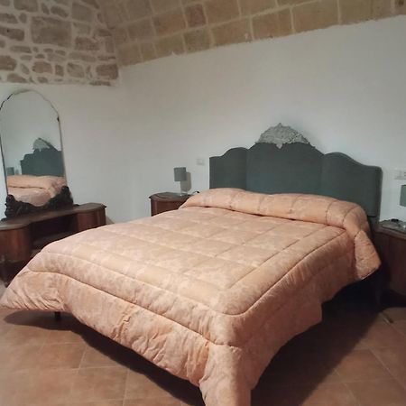 Palazzo Saraceno Apartments-Antico Rifugio Tarente Extérieur photo