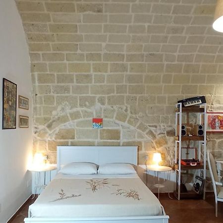 Palazzo Saraceno Apartments-Antico Rifugio Tarente Extérieur photo