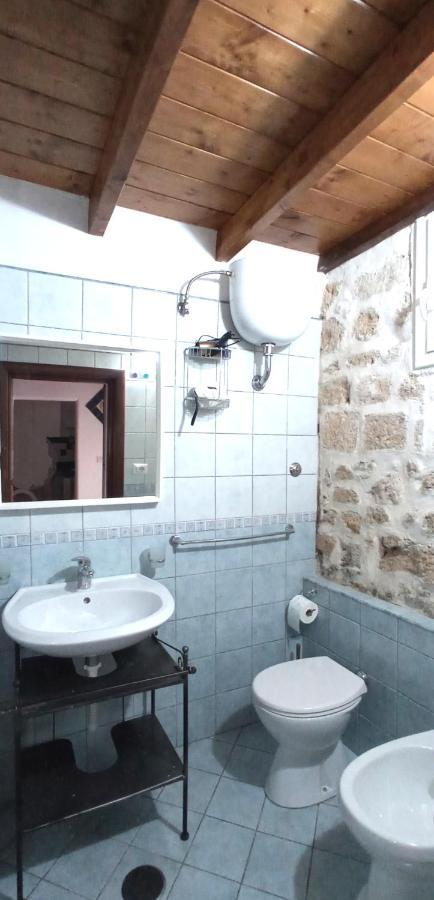 Palazzo Saraceno Apartments-Antico Rifugio Tarente Extérieur photo